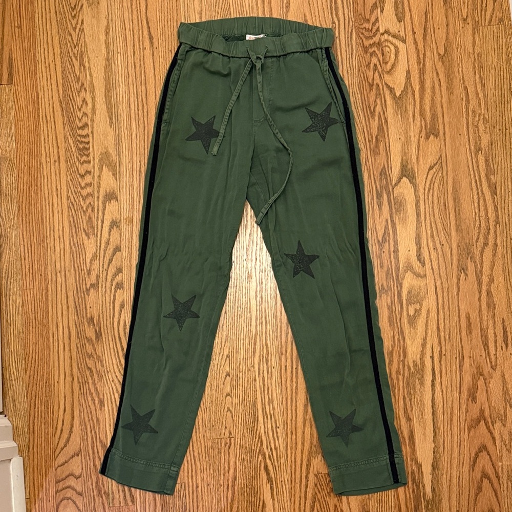Sundry Green Star Ankle Pants